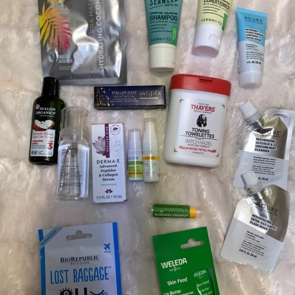 Makeup bundle - Picture 6 of 6